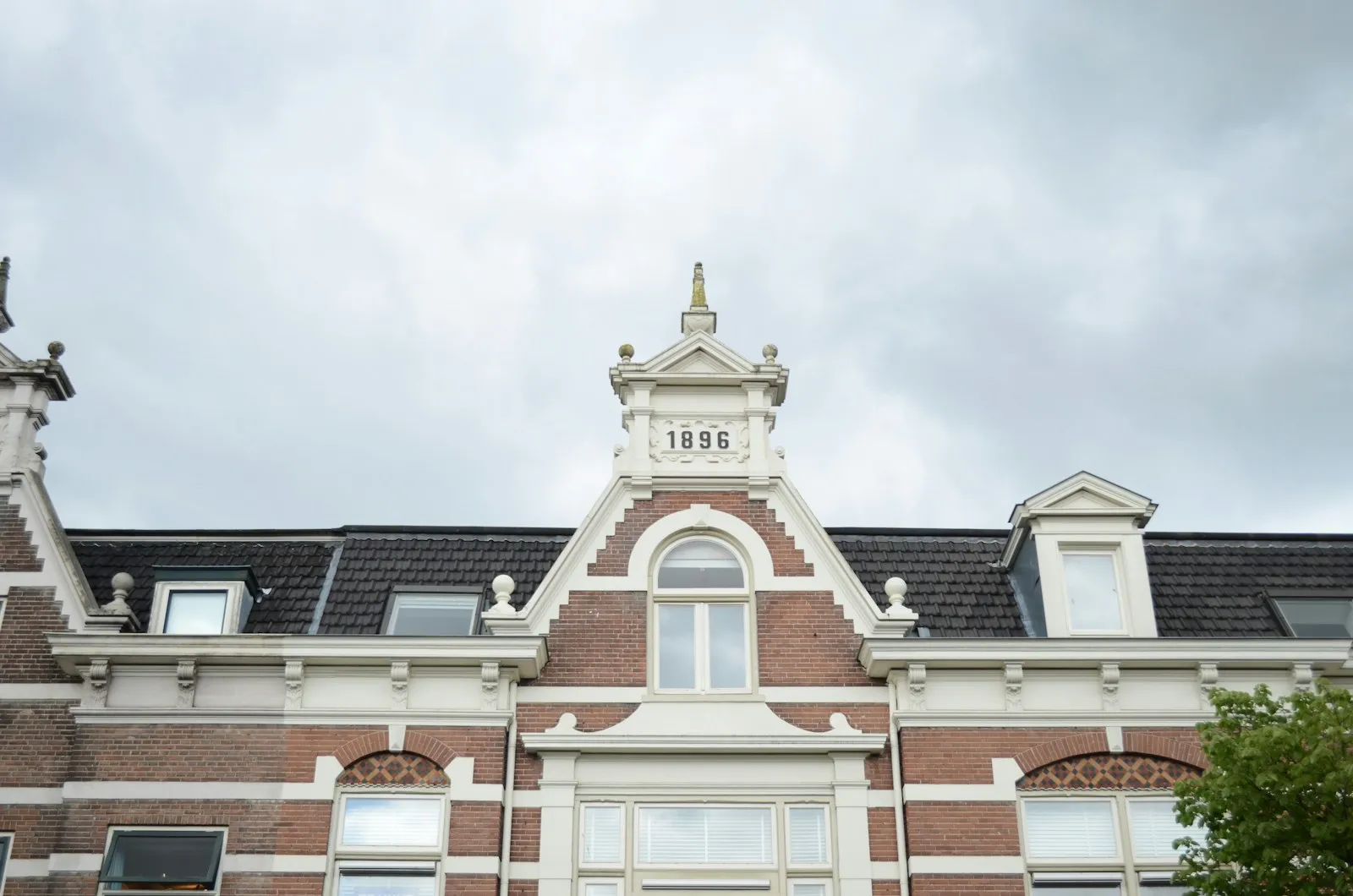 Omvormer Zonnepanelen Vergelijken 2026: Beste Merk