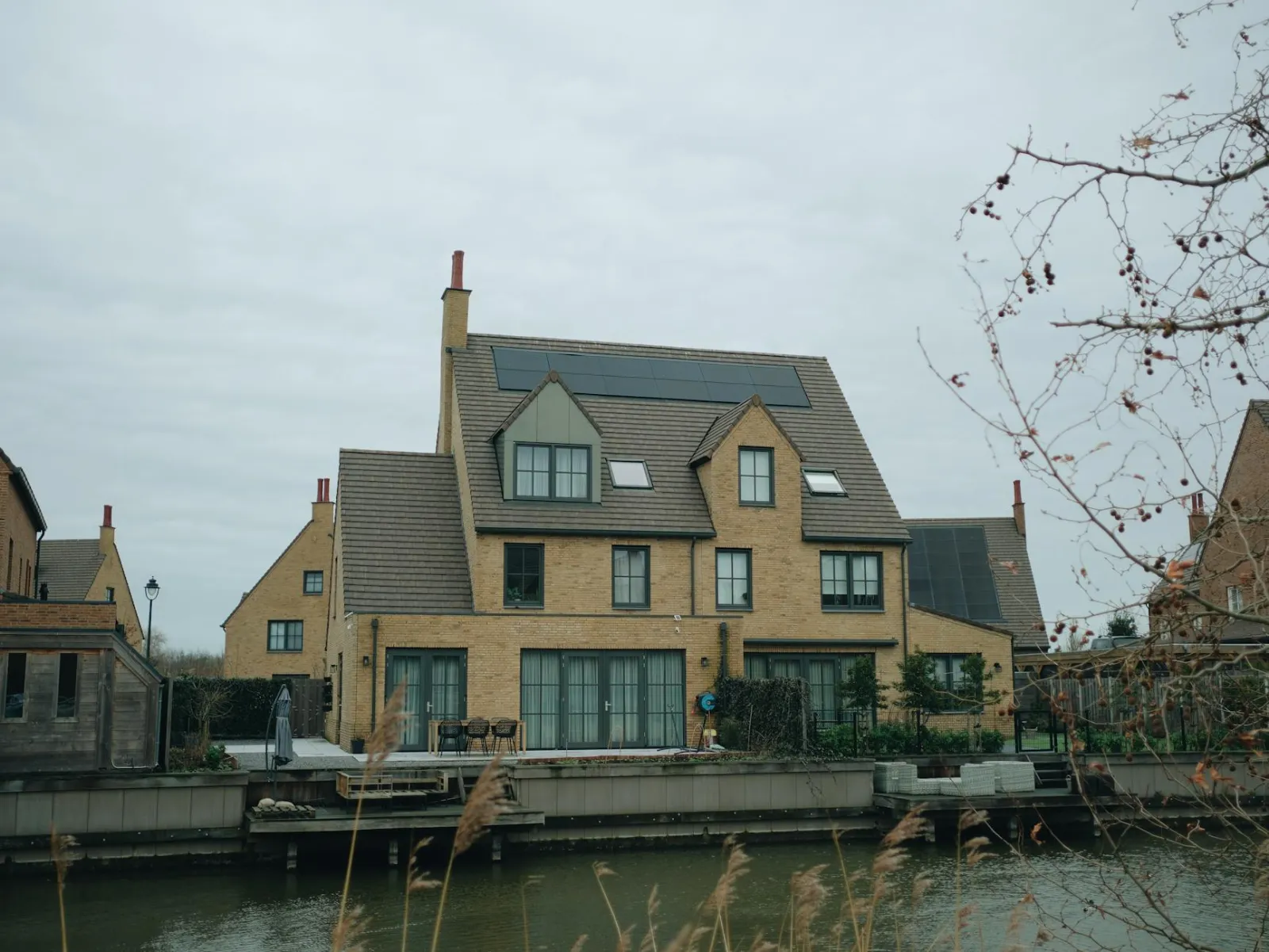 Salderingsregeling Plat Dak: Berekening & Opbrengst