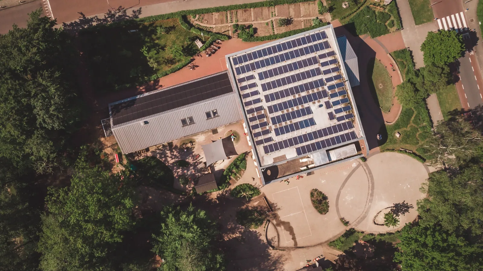 Zonnepanelen saldering overlijden nabestaanden: gids